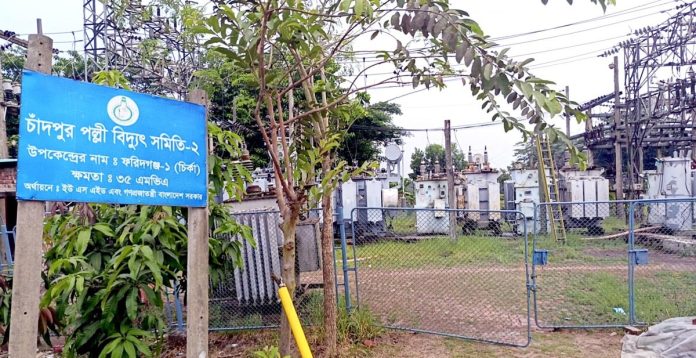 বিদ্যুতের আসা-যাওয়ার খেলায় অতিষ্ঠ ফরিদগঞ্জে পল্লী বিদ্যুতের দেড় লক্ষাধিক গ্রাহক