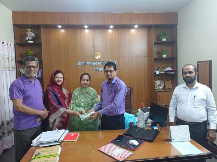 গনি-আয়েশা ফাউন্ডেশনের উদ্যোগে শিক্ষা ভাতা প্রদান