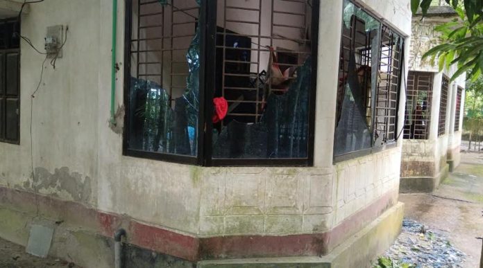 ফরিদগঞ্জে পারিবারিক বিরোধে প্রবাসী ভাইয়ের বসতঘর ভাঙচুরের অভিযোগ