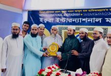 ফরিদগঞ্জে বিশ্বজয়ী হাফেজ নাজমুস সাকিবকে সম্মাননা ফরিদগঞ্জে বিশ্বজয়ী হাফেজ নাজমুস সাকিবকে সম্মাননা
