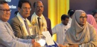জাবির শিক্ষাবৃত্তি ও ভাইস-চ্যান্সেলর অ্যাওয়ার্ড পেলেন ঝর্না জাবির শিক্ষাবৃত্তি ও ভাইস-চ্যান্সেলর অ্যাওয়ার্ড পেলেন ঝর্না