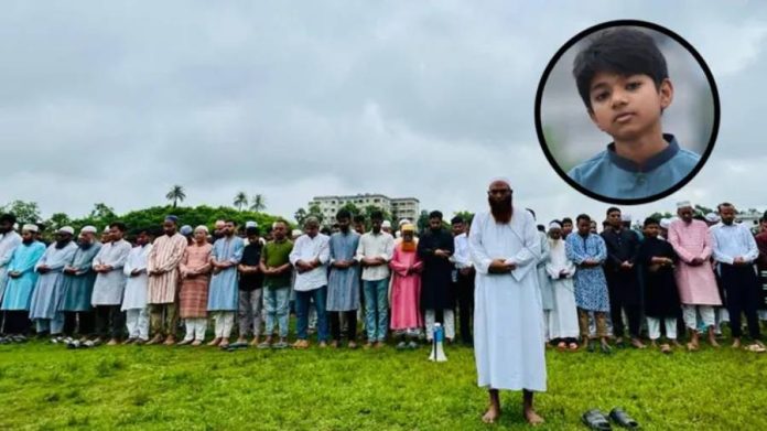 কুমিল্লা বিশ্ববিদ্যালয়ে অপ্রতিমের প্রথম জানাজা সম্পন্ন