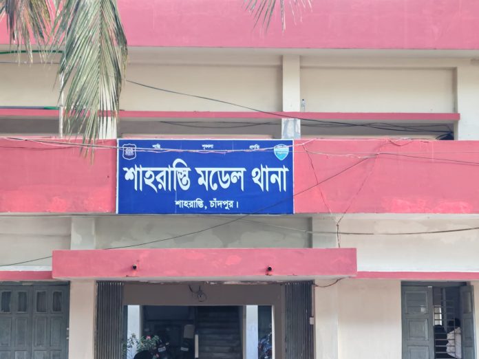 শাহরাস্তি থানার গোলঘরের কার্যক্রম বন্ধ