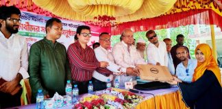 হাজীগঞ্জের শ্রীপুর উচ্চ বিদ্যালয়ে নবাগত সভাপতি ও কৃতি শিক্ষার্থীদের সংবর্ধনা হাজীগঞ্জের শ্রীপুর উচ্চ বিদ্যালয়ে নবাগত সভাপতি ও কৃতি শিক্ষার্থীদের সংবর্ধনা