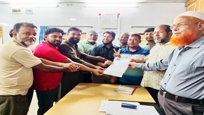 প্রচার সম্পাদক পদে সাংবাদিক মাহফুজ মল্লিকের মনোনয়নপত্র দাখিল