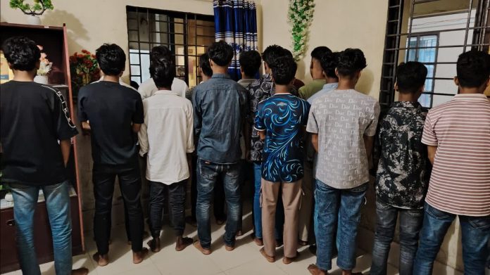 ফরিদগঞ্জে রাতে কিশোরদের আড্ডা, তিন দিনে আটক ১৬