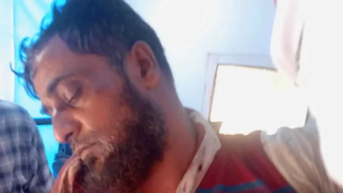 ধর্ষণের পর ভিডিও ছড়িয়ে দেওয়ার অভিযোগ, চা দোকানিকে গণপিটুনি দিয়ে পুলিশে দিল জনতা