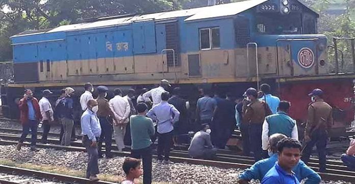 সাগরিকা এক্সপ্রেসের পথে ধারাবাহিক প্রাণহানি, নিরাপত্তা নিয়ে প্রশ্ন