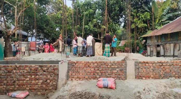 কচুয়ার গবরখোলায় জমি নিয়ে বিরোধ, আদালতের নির্দেশে উভয় পক্ষকে নোটিশ