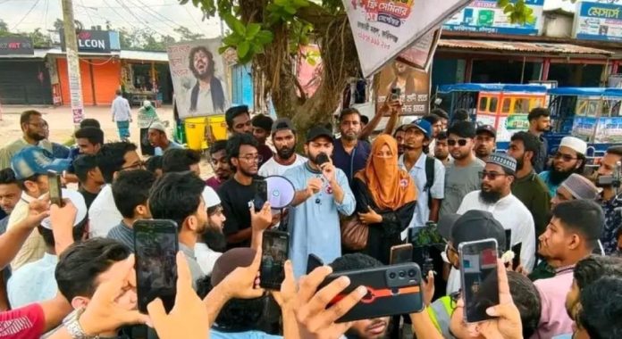 ইনসাফপূর্ণ সমাজ প্রতিষ্ঠার প্রত্যয়ে ফরিদগঞ্জে ইনকিলাব মঞ্চের মার্চ ও সমাবেশ
