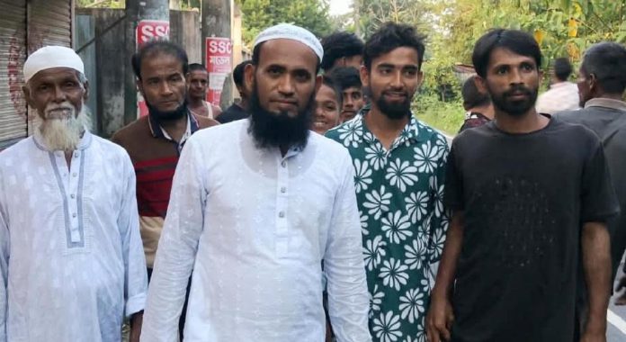 ইব্রাহিমপুরে চেয়ারম্যান প্রার্থী ইসমাইল তালুকদারের গণসংযোগ