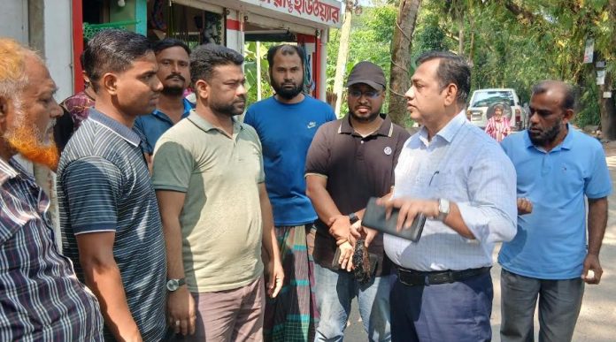 চাঁদপুর সদরে সড়কে ক্ষতিগ্রস্ত কার্পেটিং সংস্কারে ঠিকাদারকে এক সপ্তাহের সময়সীমা