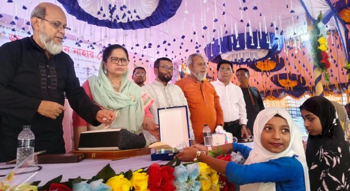 কচুয়ায় তেগুরিয়া ওবায়েদুল হক উচ্চ বিদ্যালয়ে কৃতি শিক্ষার্থীদের সংবর্ধনা