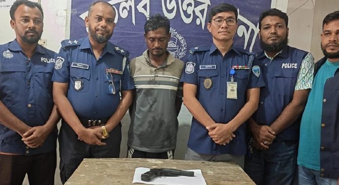 মতলব উত্তরে দেশীয় অস্ত্রসহ যুবক গ্রেপ্তার