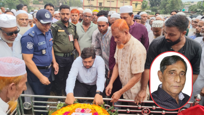 মতলব পৌরসভার সাবেক চেয়ারম্যান নুরুল ইসলাম নুরুর দাফন সম্পন্ন
