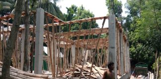 হাজীগঞ্জে ভবন নির্মাণ নিয়ে পাল্টাপাল্টি অভিযোগ হাজীগঞ্জে ভবন নির্মাণ নিয়ে পাল্টাপাল্টি অভিযোগ