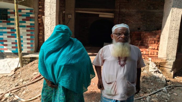 আদালতের নিষেধাজ্ঞা অমান্য করে ভবন নির্মাণের অভিযোগ ছোট ভাইয়ের বিরুদ্ধে