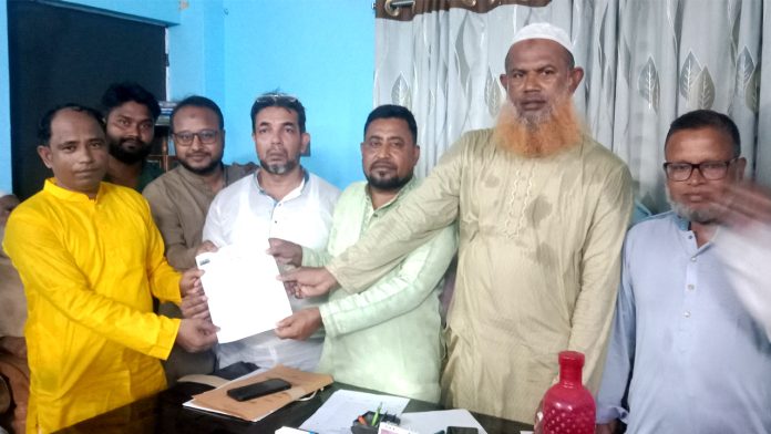 শাহমাহমুদপুরের ৫নং ওয়ার্ডে সদস্য পদে বিএনপির মনোনয়ন ফরম নিলেন মমিন খান
