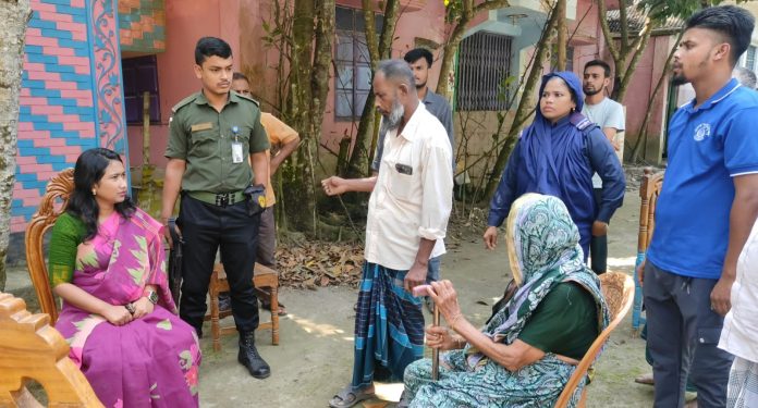 শাহরাস্তিতে প্রশাসনের উদ্যোগে বৃদ্ধা জয়নব ভানুর আশ্রয় নিশ্চিত