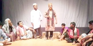 মঞ্চনাটক থেকে শিশুদের স্বপ্ন গড়ার নিরলস সংস্কৃতিকর্মী পি এম বিল্লাল মঞ্চনাটক থেকে শিশুদের স্বপ্ন গড়ার নিরলস সংস্কৃতিকর্মী পি এম বিল্লাল