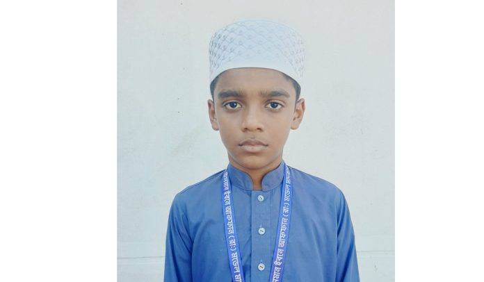 মাত্র ১০ বছর বয়সে কুরআনের ৩০ পারা হিফজ করল আশ্রাফ