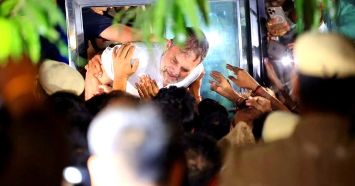 রাহুল ও প্রিয়াঙ্কা গান্ধীকে আবারও আটক করল পুলিশ, দিল্লিতে বিক্ষোভ