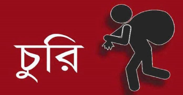 বিষ্ণুপুর ইউনিয়নের সাবেক চেয়ারম্যান মন্টু খানের বাসায় চুরি