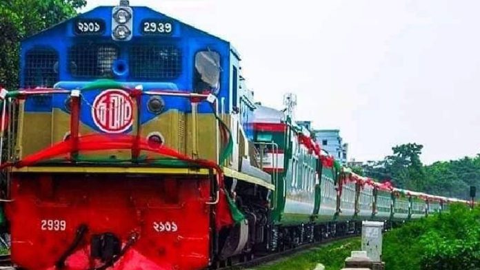 ঢাকা-কক্সবাজার রুটে মহানগর এক্সপ্রেসের টিকিট বিক্রি শুরু